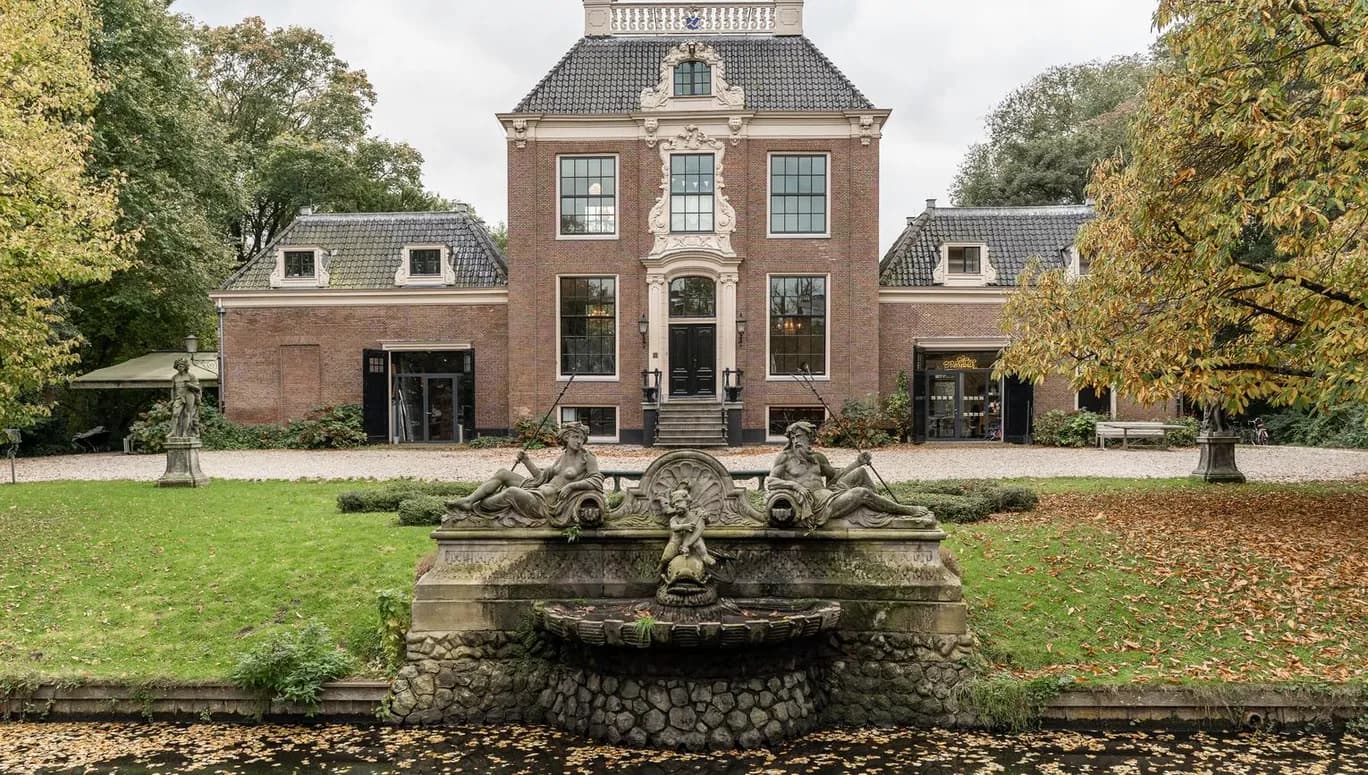 The monumental Huize Frankendael located in Park Frankendael.