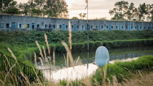 The defense wall of Fort Vijfhuizen in the Haarlemmermeer.