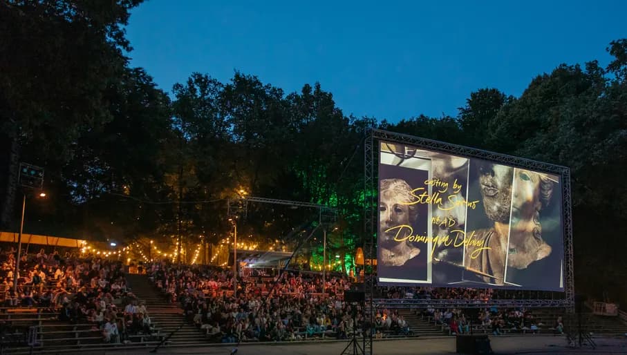 Cinetree Forest Film Festival, outdoor cinema movie in the woods Amsterdams Bostheater