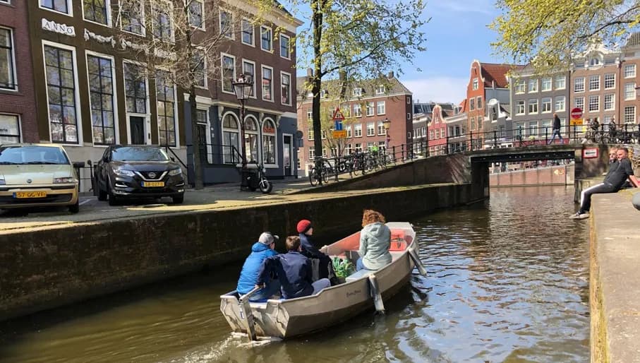 Boaty boat rental service