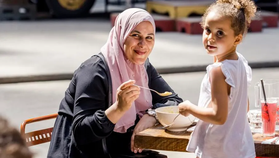 Portrait with models; interieur; interior; exterieur; exterior; design; living