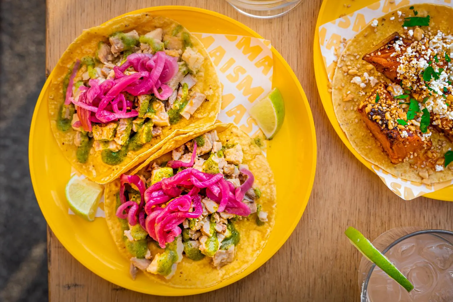 Tacos served at Mexican bar and restaurant Masmais on the Hoofdweg.