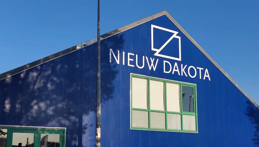 Nieuw Dakota exterior