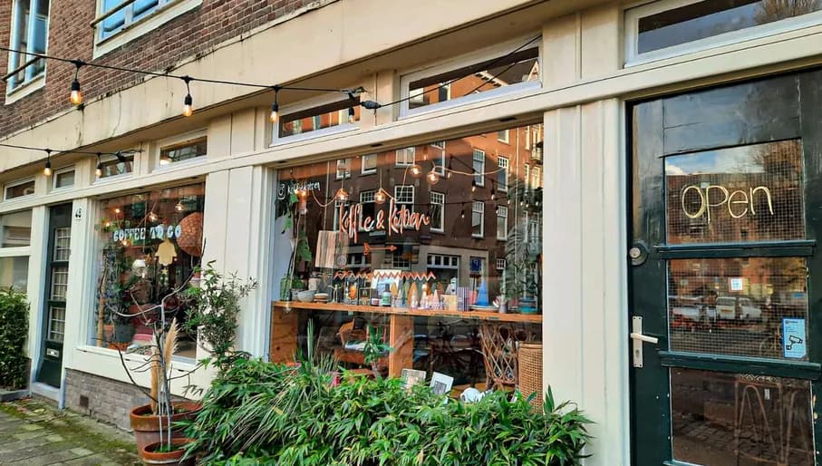 Exterior of Koffie & Katoen concept store on Henrick de Keijserplein in De Pijp