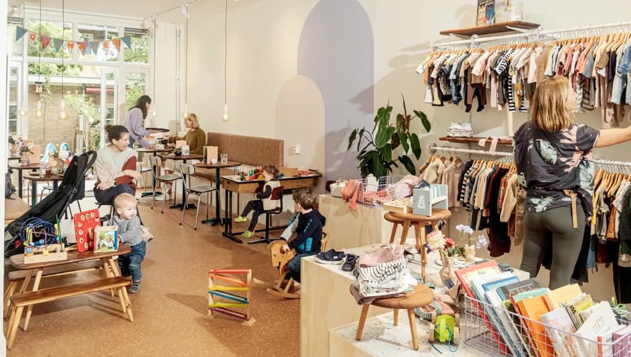 Amsterdam - 2022-09-23 - Quinnie’s  - Open