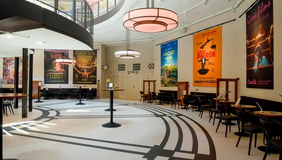 Filmkoepel cinema foyer in Haarlem
