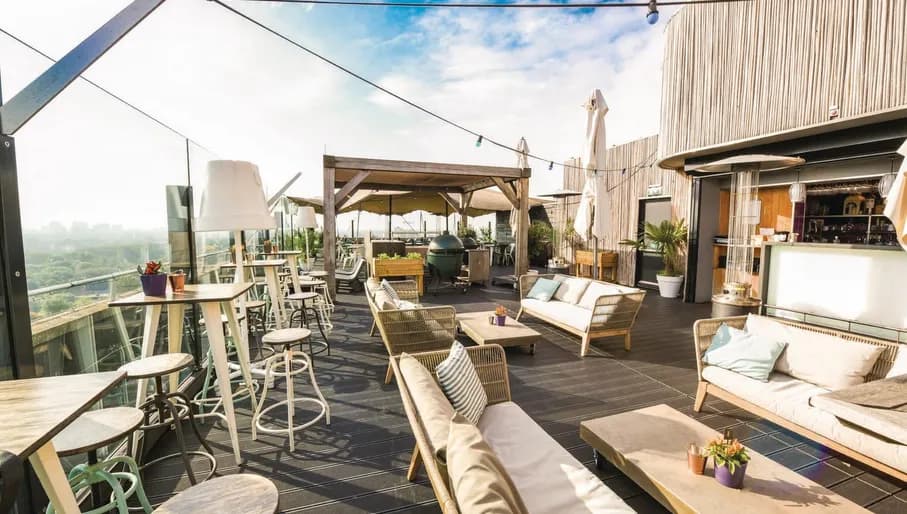 Rooftop terrace of Leonardo Hotel Amsterdam Rembrandtpark