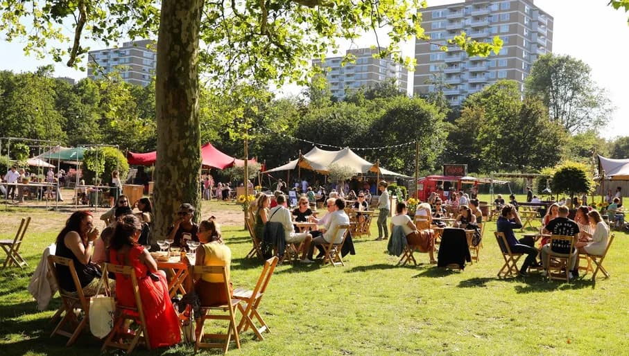 Terrace at Fête du Champagne festival in Rembrantpark