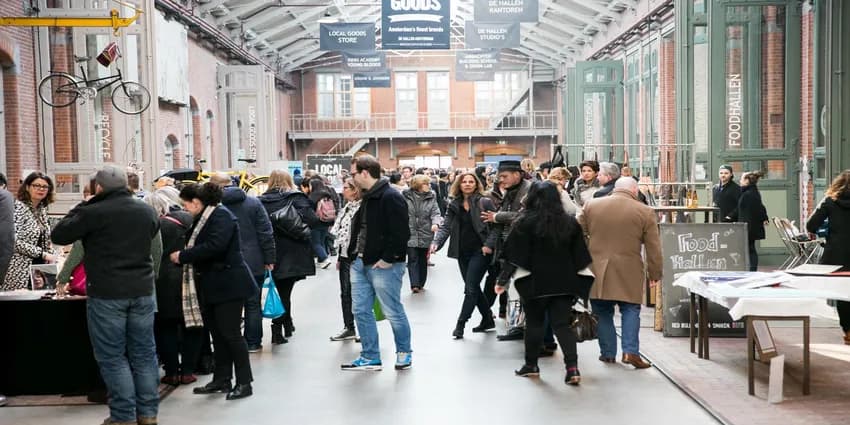 24H West 2017 De Hallen Maker Market shopping