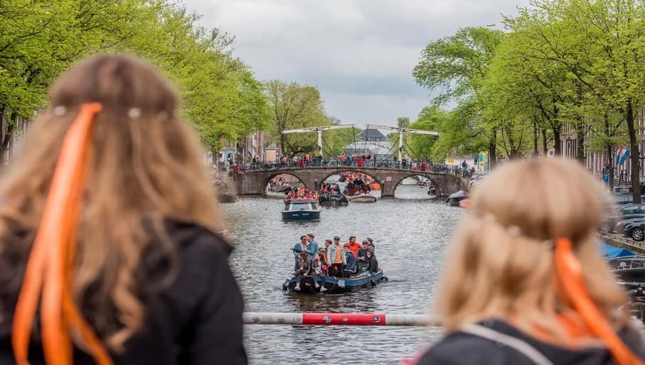 Koningsdag or King's Day is a national holiday in the Kingdom of the Netherlands. Celebrated on 27 April, the date marks the birth of King Willem-Alexander.
Celebrations: Partying, wearing orange costumes, and traditional local gatherings.